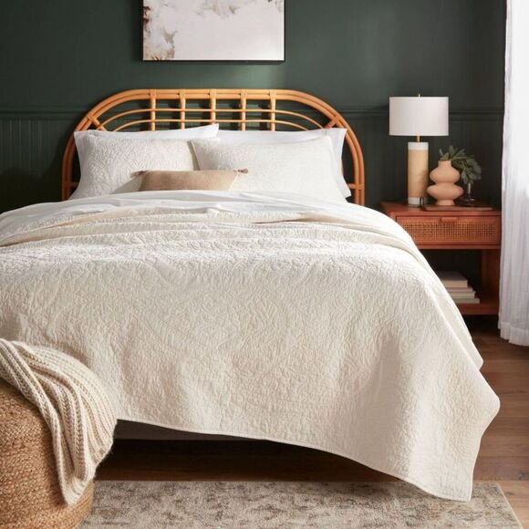 Open Box - Threshold - King Garment Washed Paisley Stitch Quilt Ivory - T Ivory - Picture 2 of 3